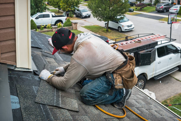 Professional Roofing technician working in Crestline, OH